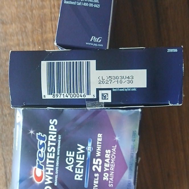Benzi de albit dintii Crest 3D AGE RENEW (fostul Supreme) 16% peroxid - import SUA