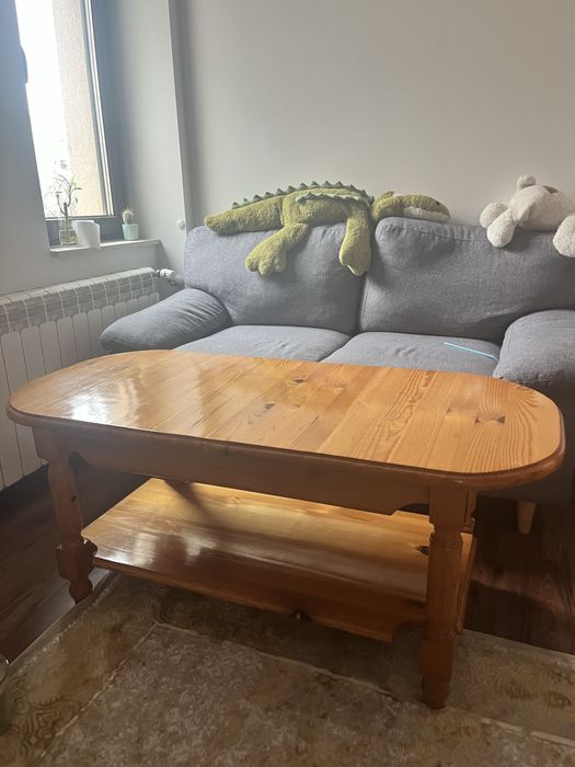 Дървена маса масив