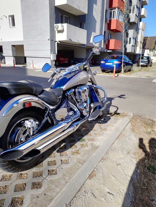 Moto cruiser Kawasaki Vulcan vn2000 vand sau schimb cu auto