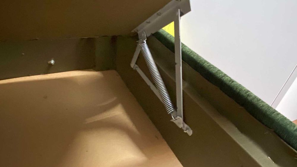 Ъглово легло с еднолицев матрак с ракла с размери 98/225