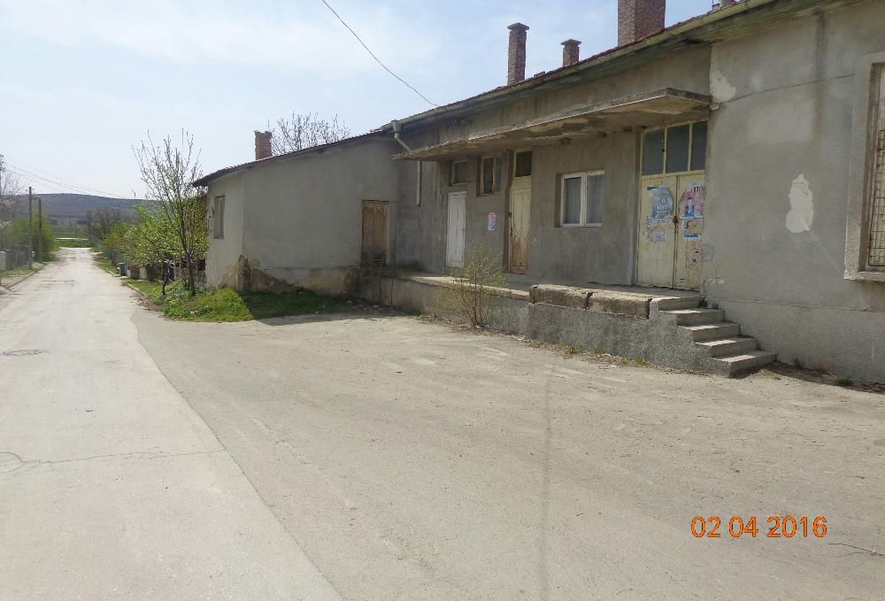 Промишлена сграда под наем-Хлебозавод