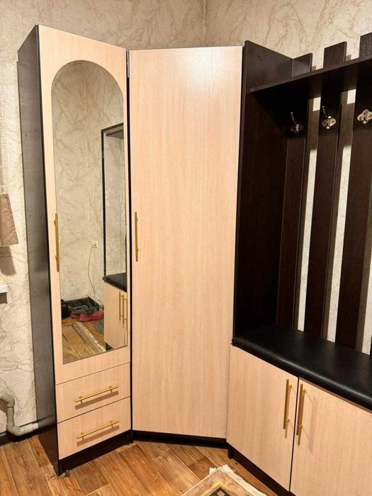 Шкаф для прихожей