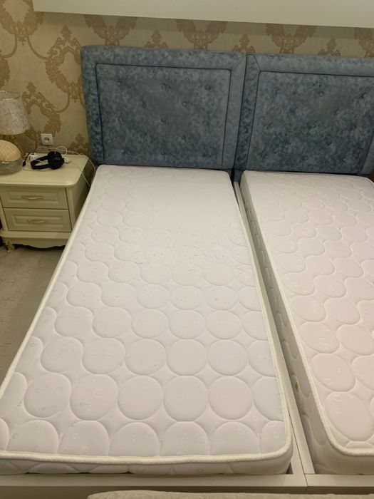 СРОЧНО! Продаются кровати с матрасами в комплекте