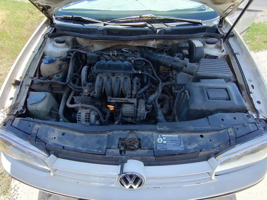 Автомобиль Фольксваген гольф 4