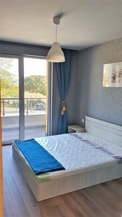 Дава се под наем Двустаен апартамент в к.к. Св.Св. Константин и Елена - 60 кв.м за 650 € - Снимка #3