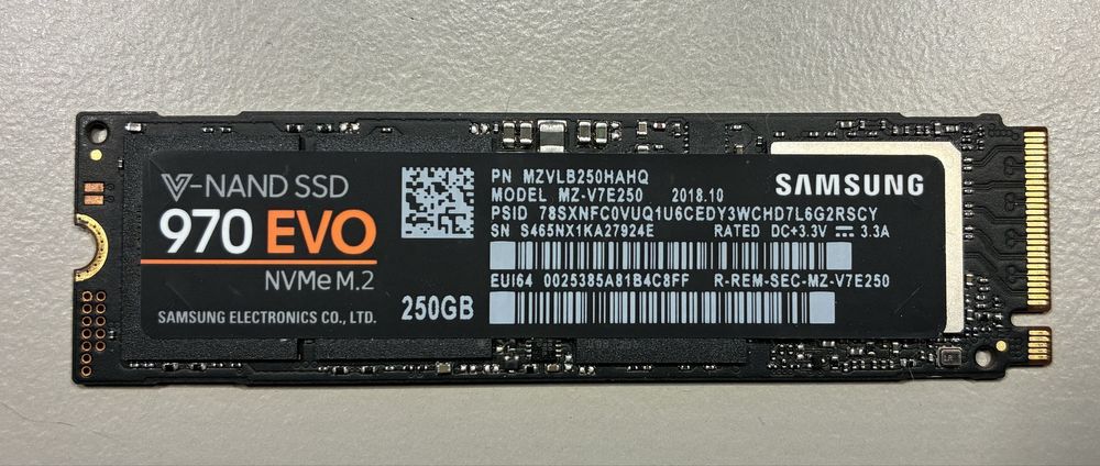 SSD Samsung 970 EVO PCIe 3.0 x4 NVMe M.2 (2280) 250GB