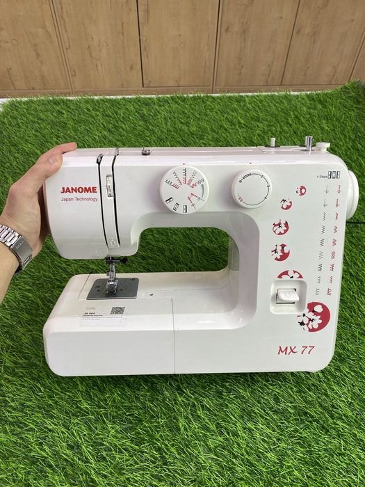 Швейная машина Janome