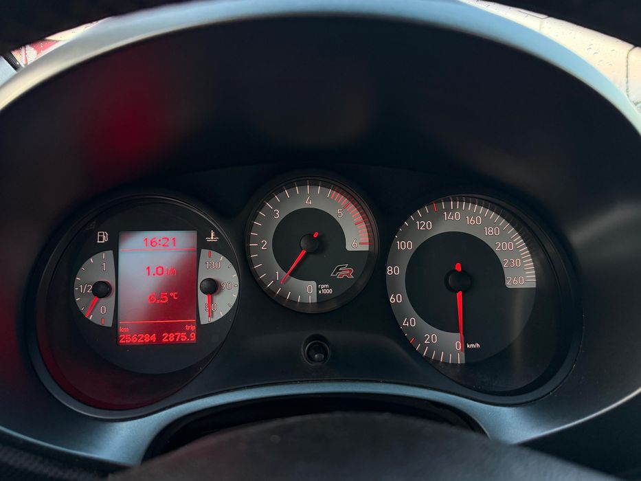 Seat Leon FR/ 2.0/ diesel/ 215 CP