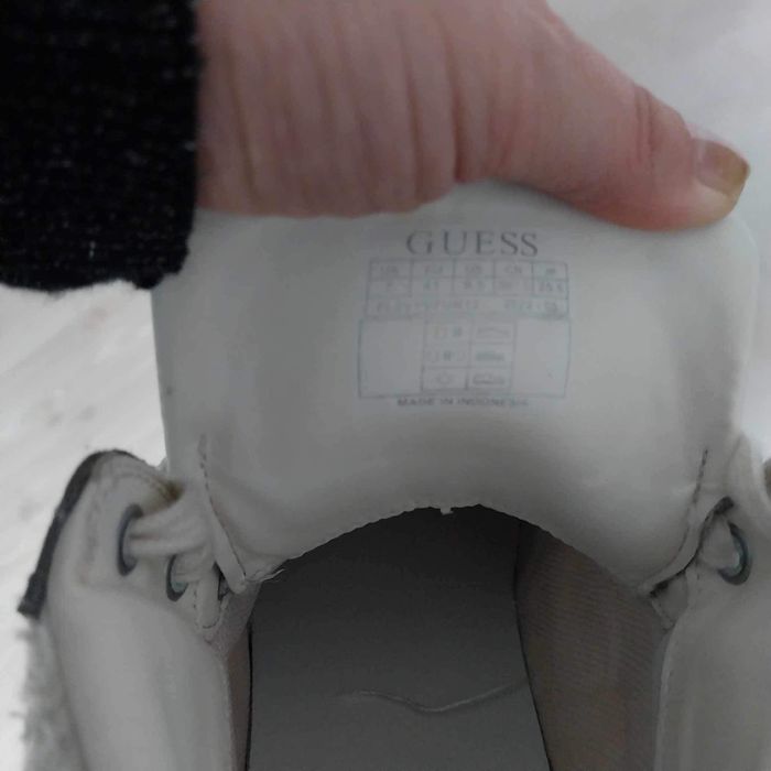 Дамски кецове Guess