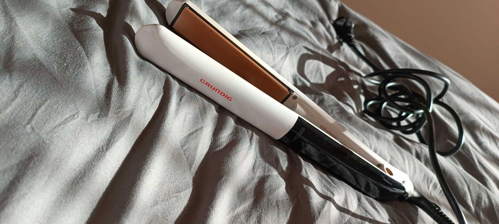 Преса за коса GRUNDIG HS 7831