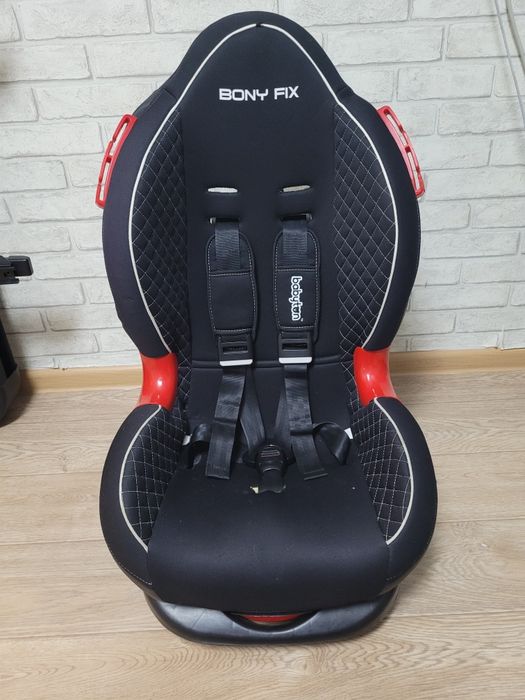 Детское автокресло