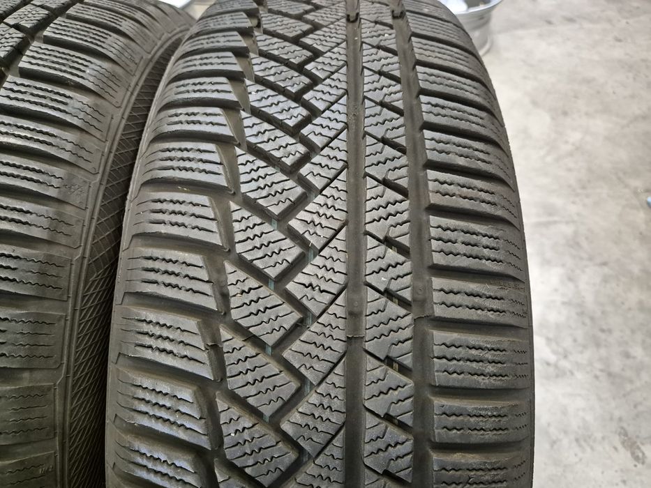 4 anvelope iarna Continental 235 55 19 ca și noi