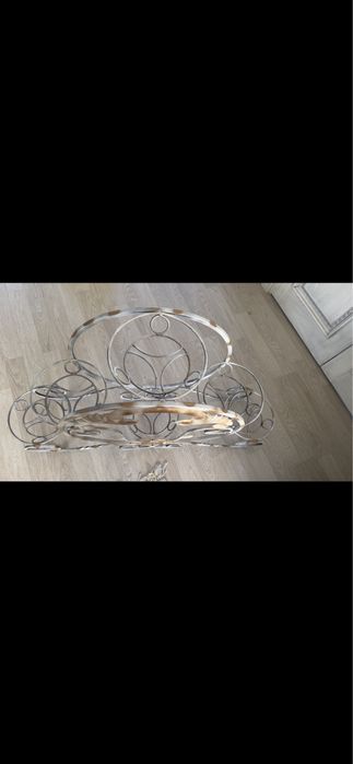 Подставка под цветы