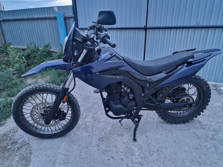 Мотоцикл Эндуро zr200