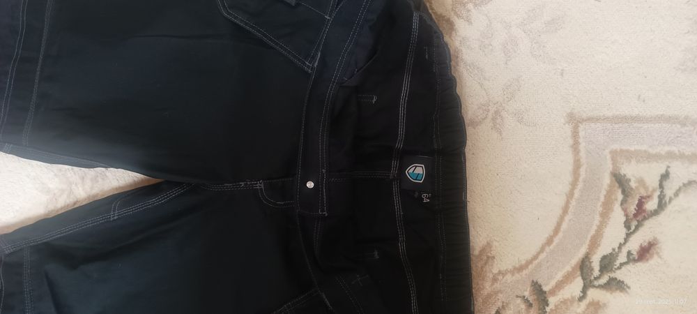 Pantaloni muncă mărimea 64, nu sunt noi