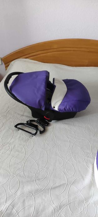 Количка 3 в 1  лилаво и бяло кожа