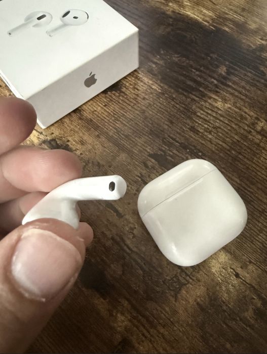 Apple AirPods 4 ANC – оригинални, с гаранция, за части или ремонт