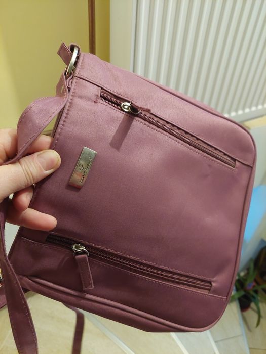 Geanta de umăr vișinie