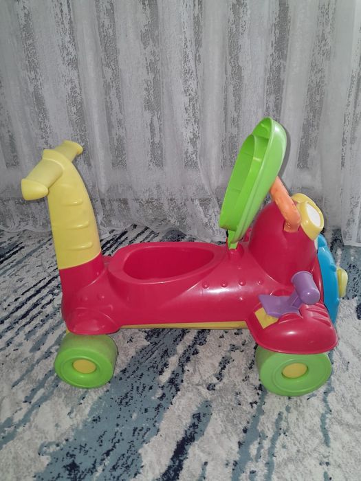 толокар  chicco sky rider