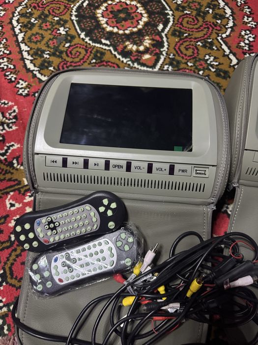 Манитор Подголовник