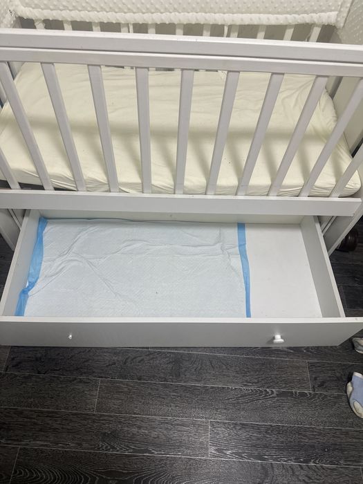 Детская кроватка маятник