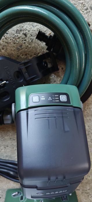 Pompa submersibila portativă Bosch 18 v