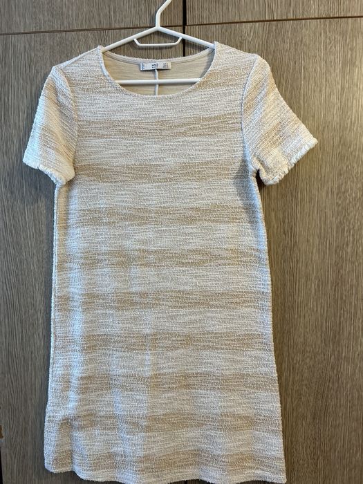 Рокля Mango букле