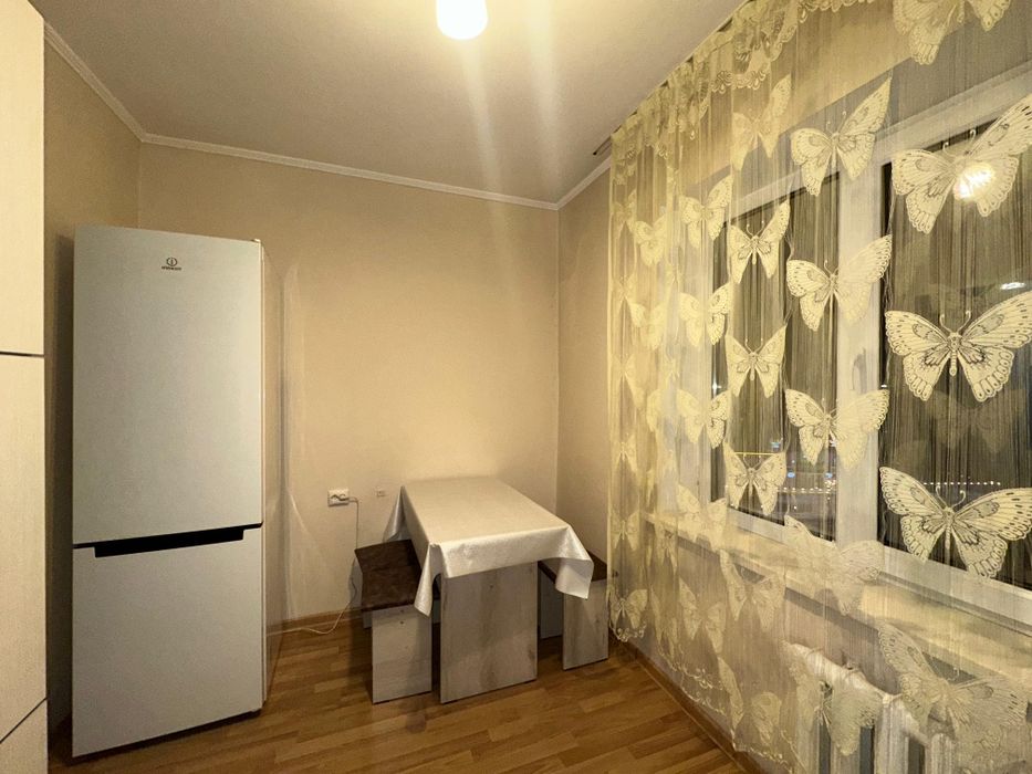 Посуточно сдам 2-х комнатную на КШТ