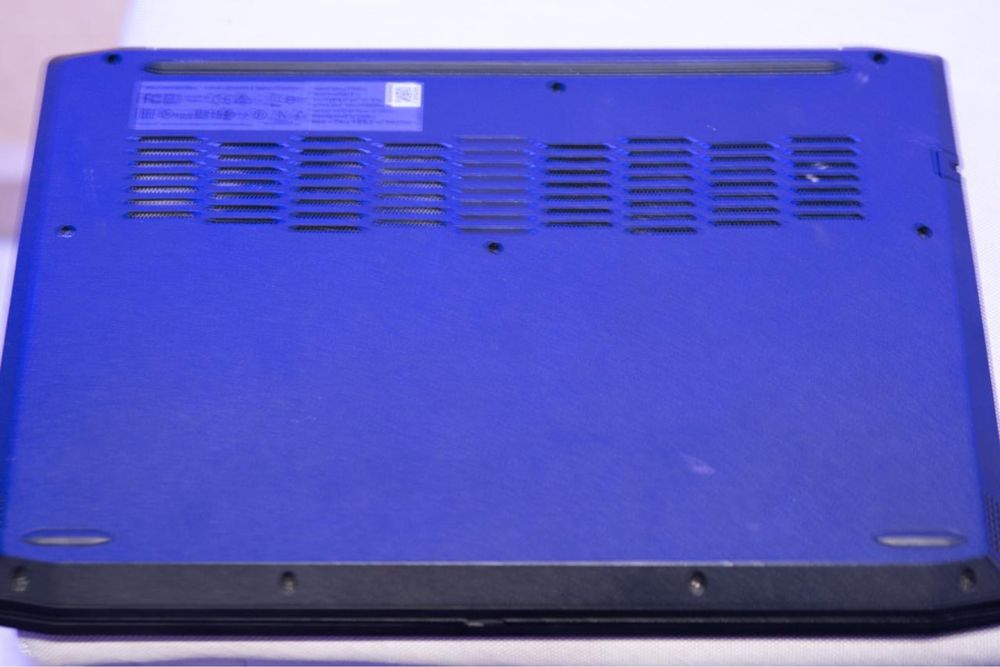 Laptop Lenovo i5-10300H / 8GB RAM / SSD / NVIDIA / Windows 11