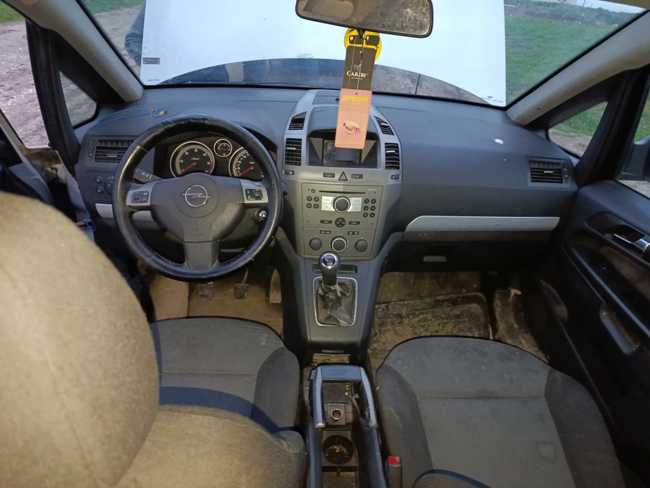 Opel Zafira B  1.9 дизел на части