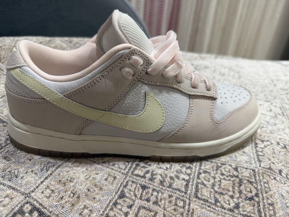 Женские кроссовки Nike