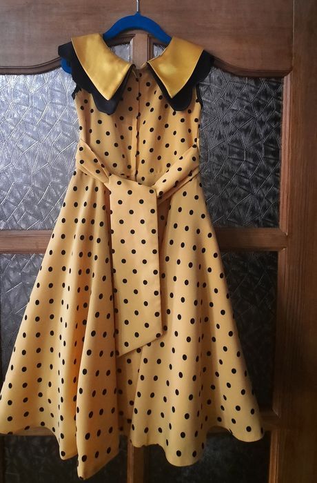 Продам платья для девочки