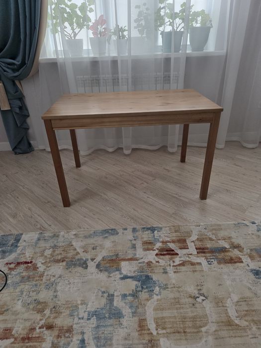 Стол 118х74 кухонный