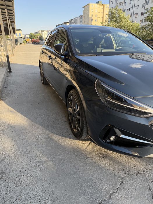 Продается автомобиль hyundai i30