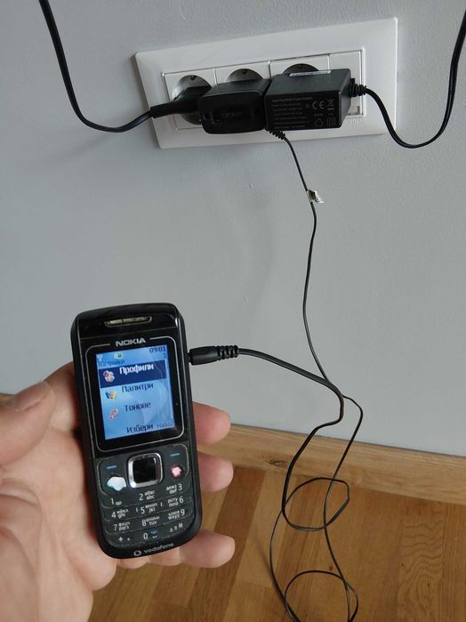 Телефон Nokia 1680c-2