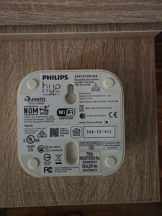Vând Bridge Philips Hue control lumini