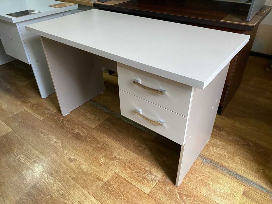 Письменный стол от производителя