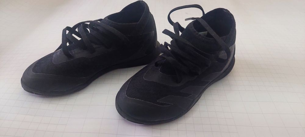 маратонки ADIDAS