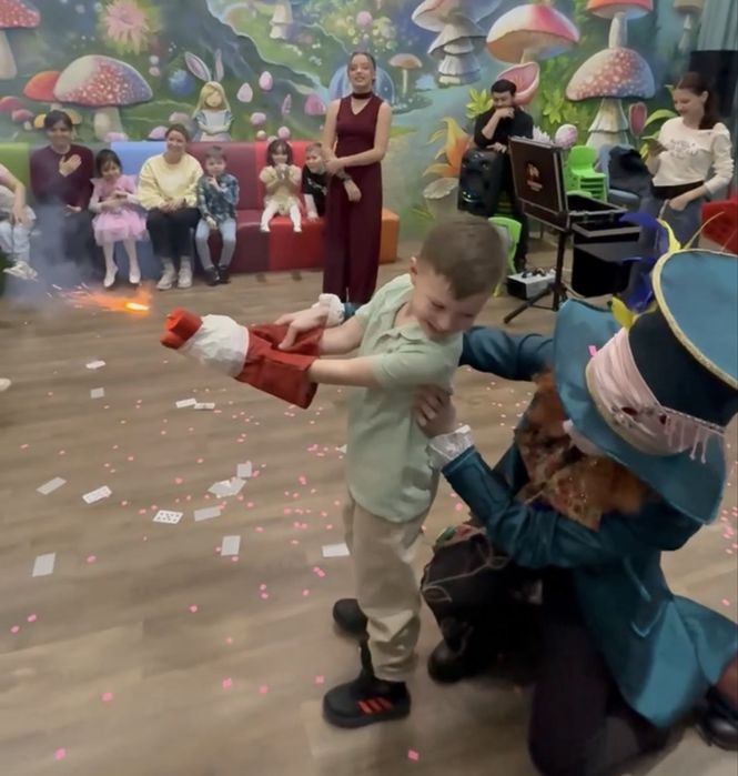 Фокусник «Безумный шляпник» на ваш праздник