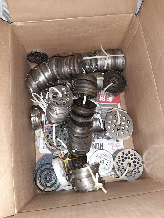 Запчасти для электромясорубок