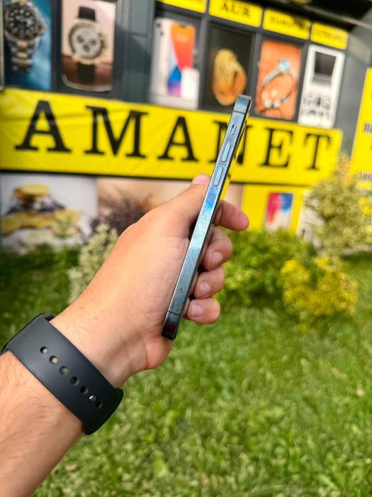 iPhone 12 Pro / 128GB / Blue