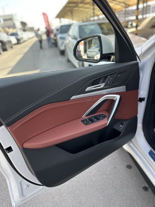 Bmw ix1 25l 2026 restyle night