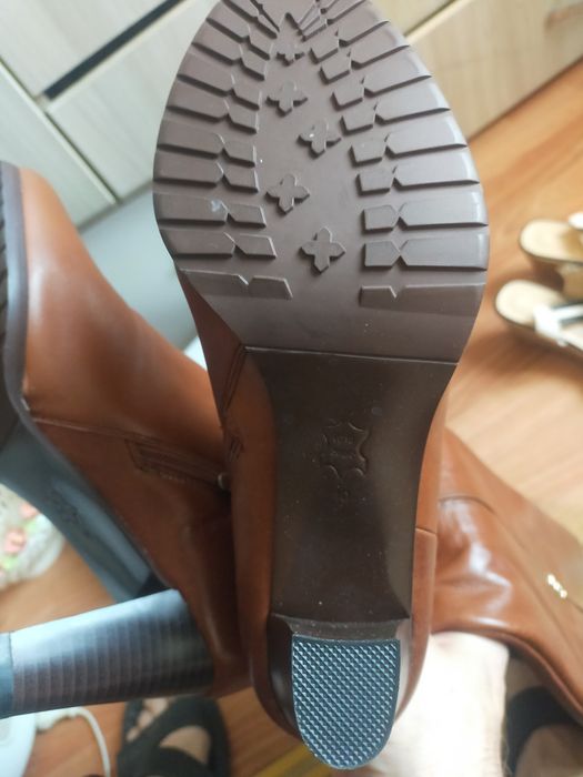 Сапоги женские, новые