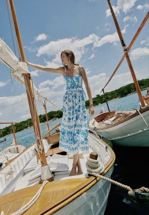 Нова Рокля Zara
