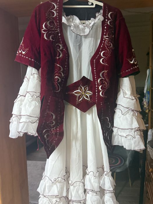 Қазақ көйлек, национальное платье