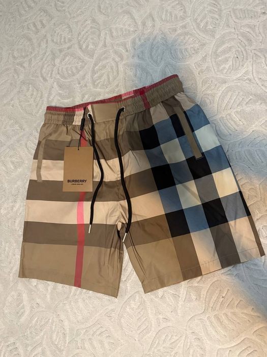 Pantaloni scurți Burberry