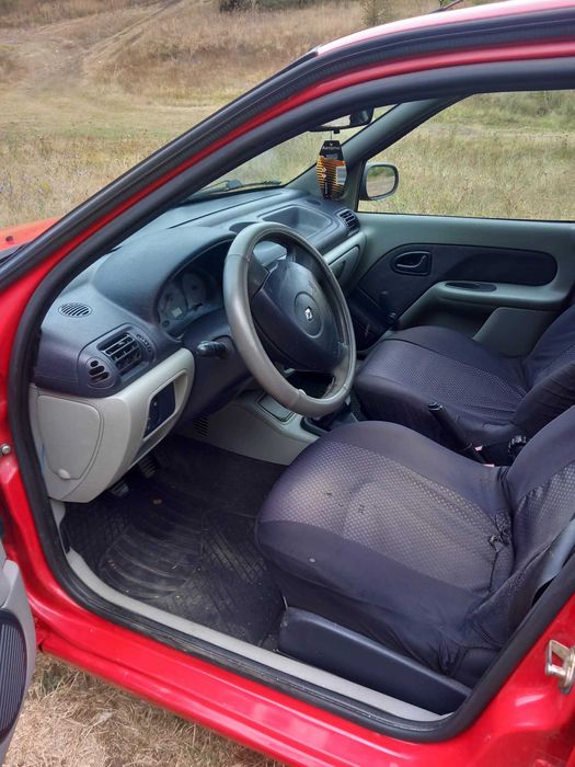 Autoturism Renault Clio