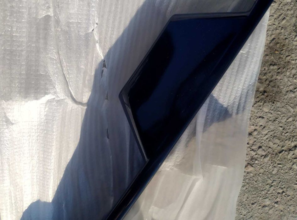 Спойлер за багажник или таван, хечбек антикрило черно 132 см х7 см.