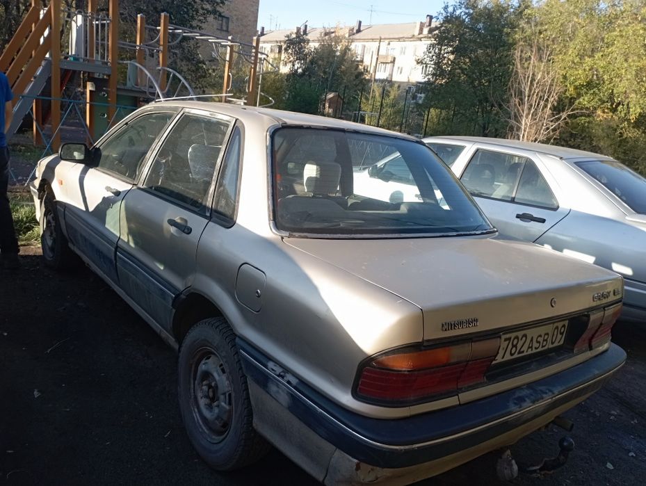 Продаю Митсубиси