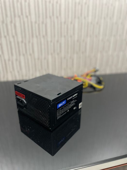 Блок питания 550W White